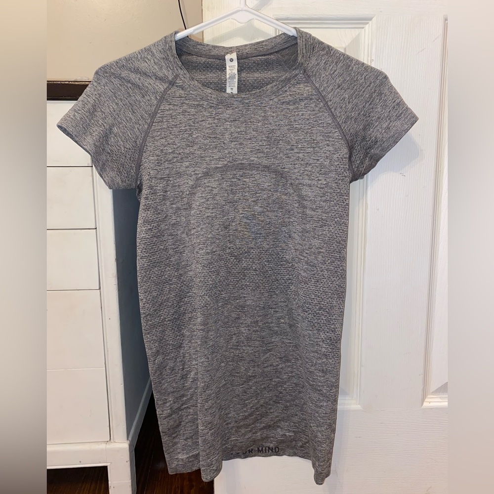 Lululemon swiftly tech slate gray shirt
